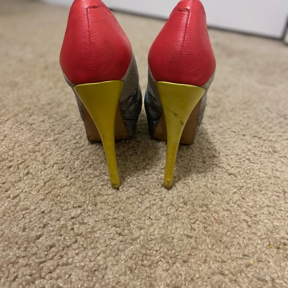 ALDO - Picture 3 of 4